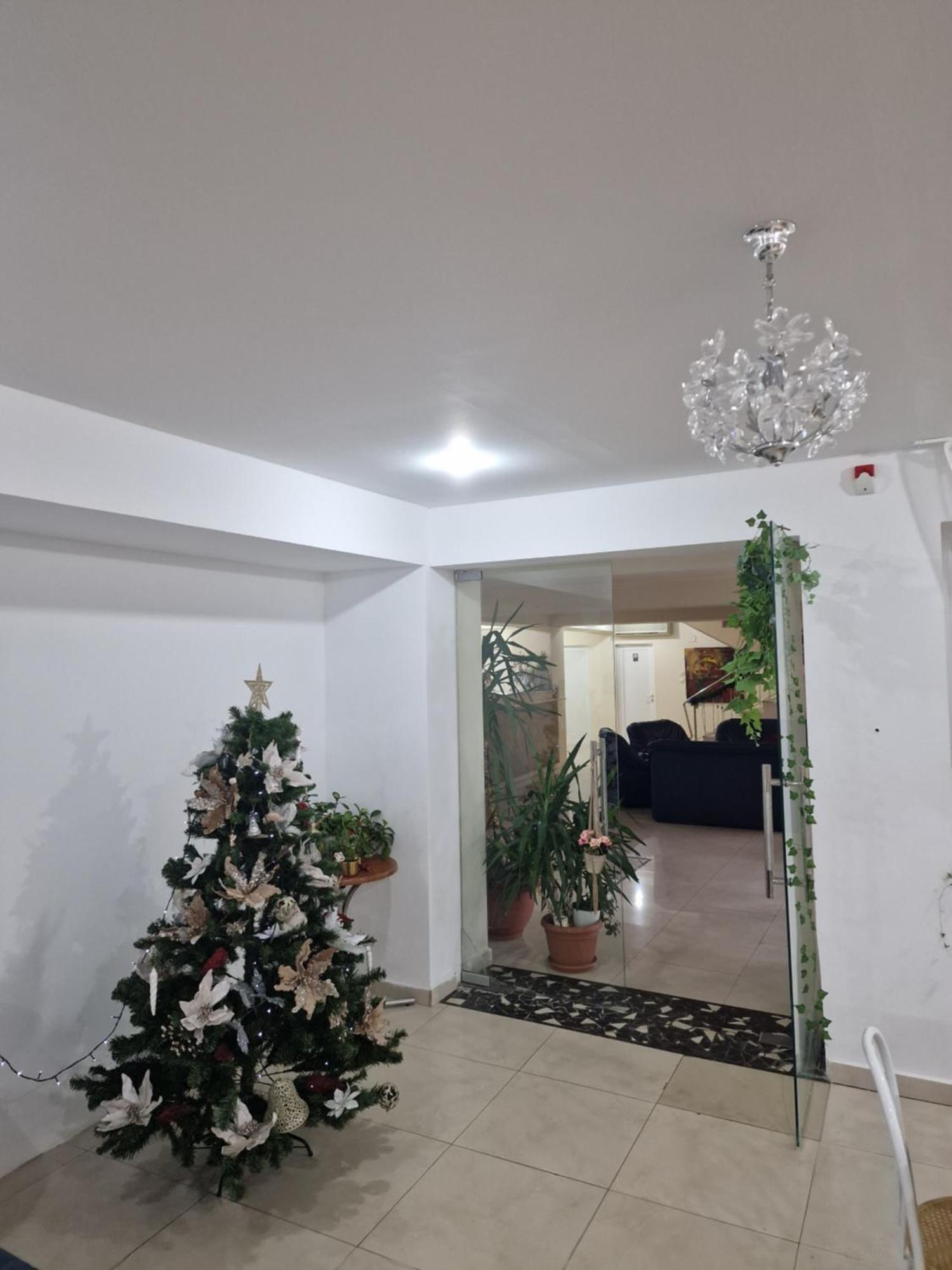 Eden Aparthotel